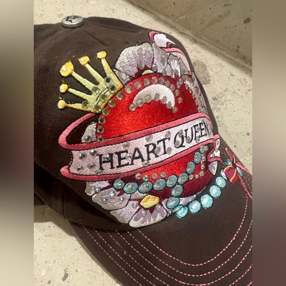 Heart Queen Hat- Women’s - Picture 3 of 9